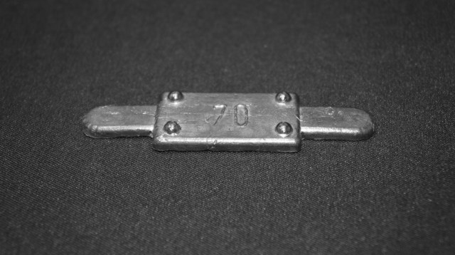 utyj70-(3)